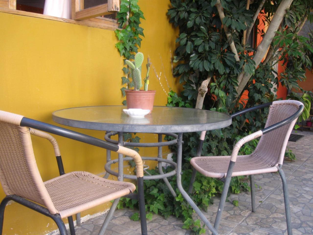 Hostal Michel Vicuña Exterior foto